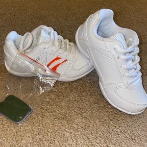 11y Cheerleading sneakers with changeable inserts